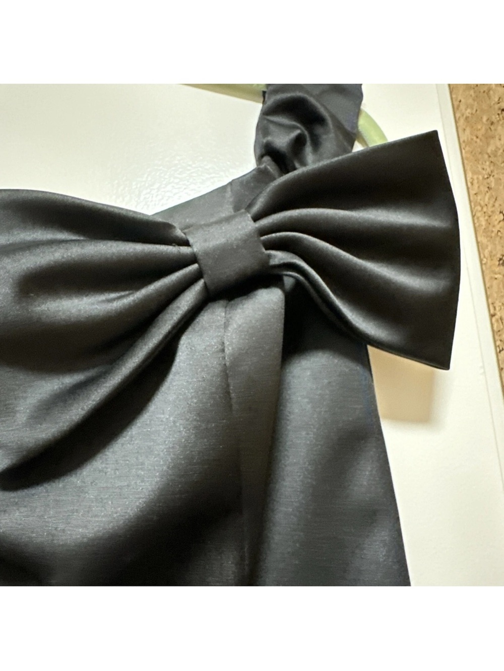 Black Bow-Shoulder Sheath Dress - Elegant Cocktail Dress. - Picture 7 of 7